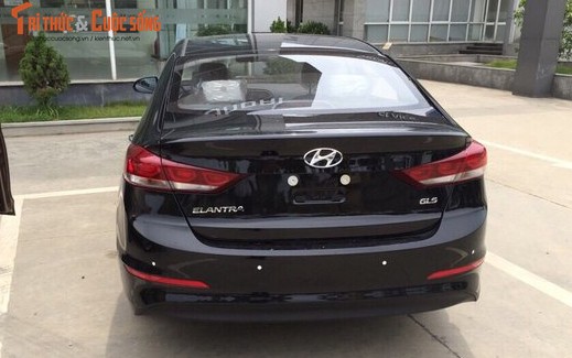 Can canh Hyundai Elantra 2016 gia tu 615 trieu tai VN-Hinh-4